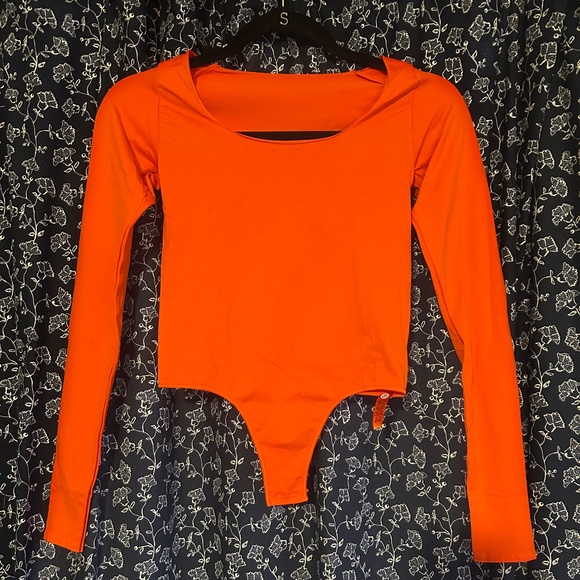 Skims long sleeve bodysuit - Picture 1 of 3